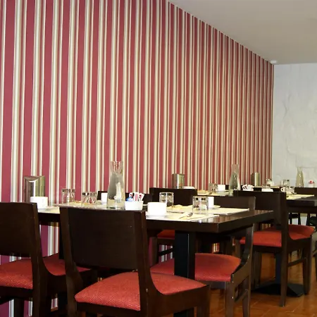 Hotel El Retiro De Cardea 3*