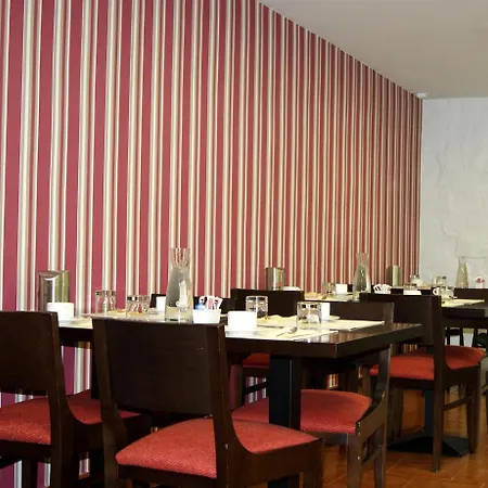 Hotel El Retiro De Cardea 3*