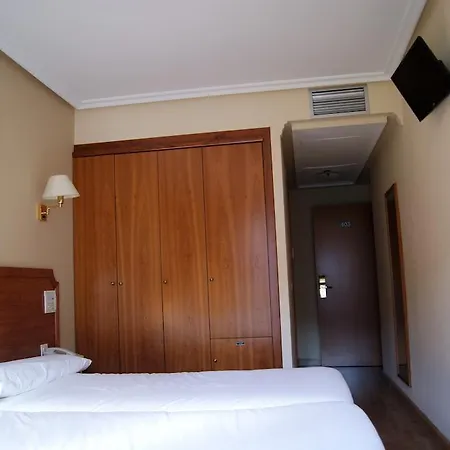 Hotel El Retiro De Cardea 3*